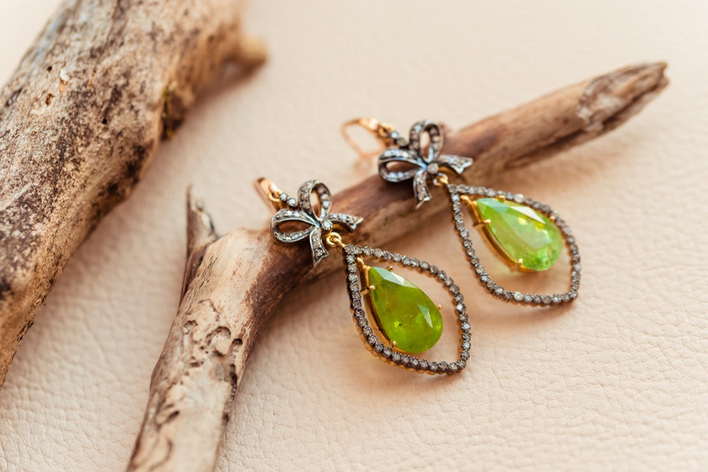 Silver 925 and 14 K gold Peridot and diamonds earrings